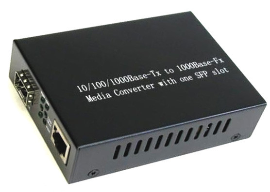1 SFP 슬롯과 1 이더넷 포트와 고속 이더넷 미디어 컨버터 1000Mbps